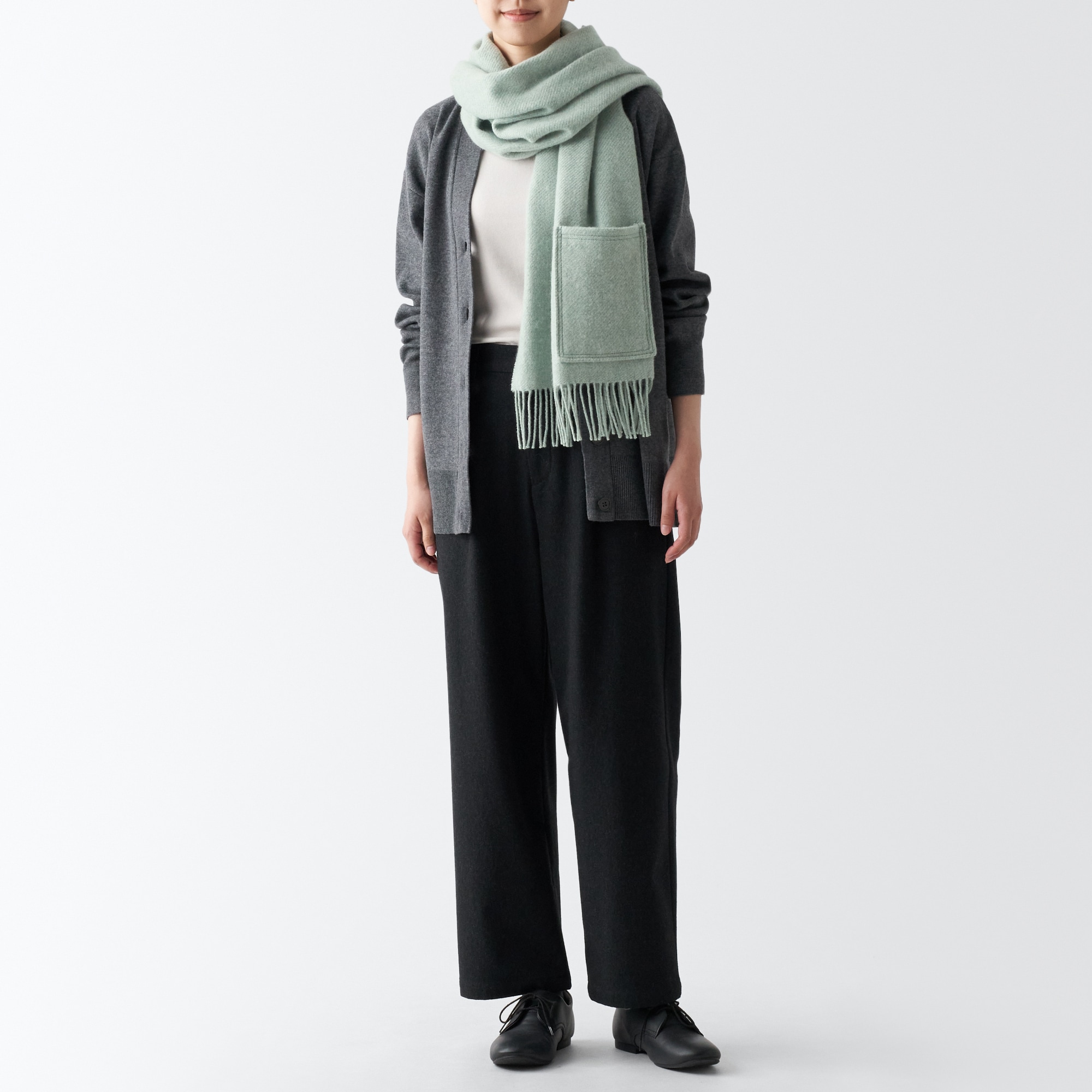 ウール　ポケット付き　ストール