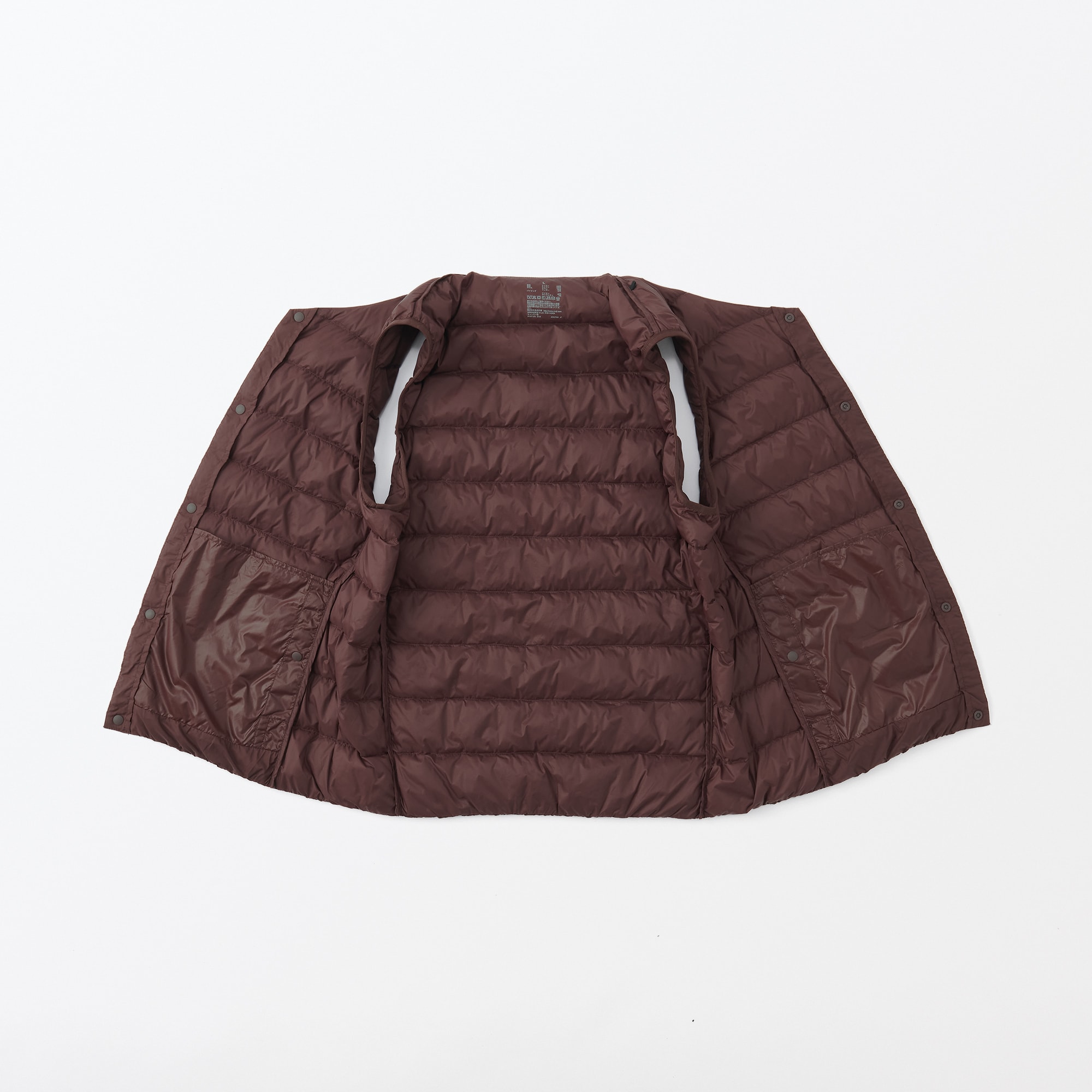 軽量ダウンノーカラーベスト（帯電防止裏地）