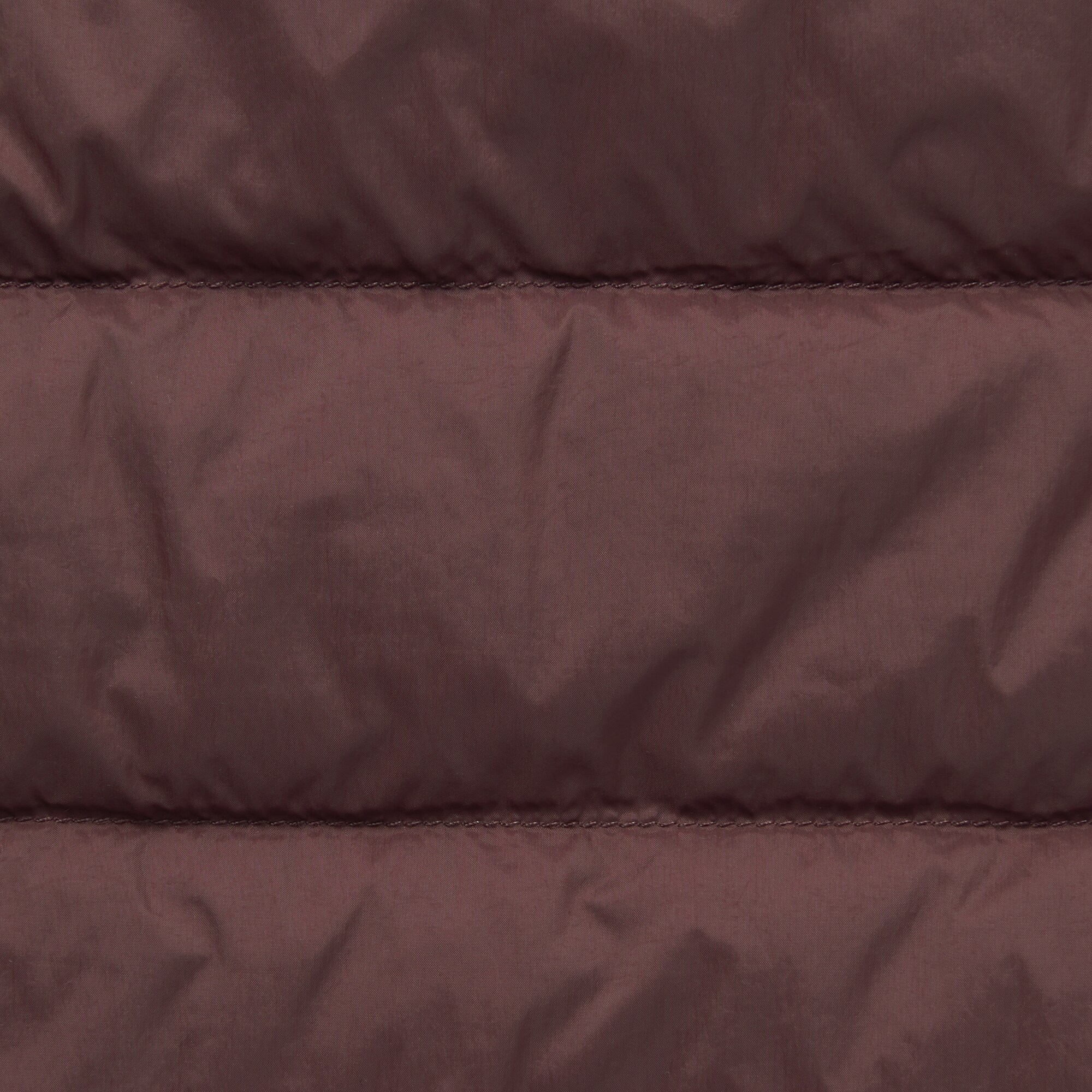 軽量ダウンノーカラーベスト（帯電防止裏地）