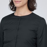 軽量ダウンノーカラージャケット（帯電防止裏地）