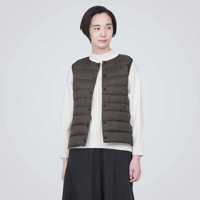 軽量ダウンノーカラーベスト（帯電防止裏地） | 無印良品