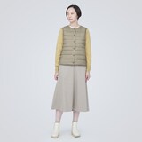 軽量ダウンノーカラーベスト（帯電防止裏地）