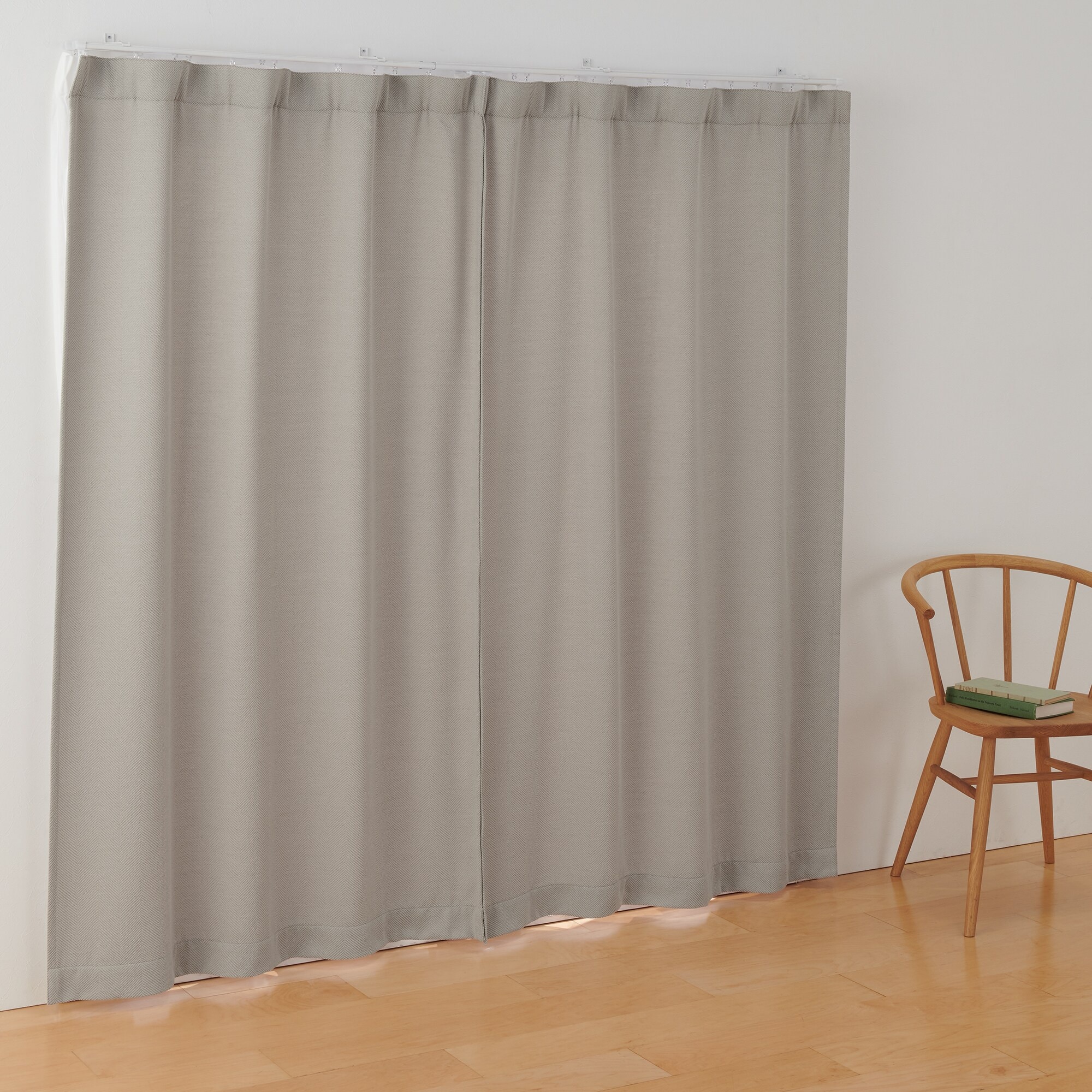 ポリエステルシェニールヘリンボーン（防炎）ノンプリーツカーテン／ライトブラウン