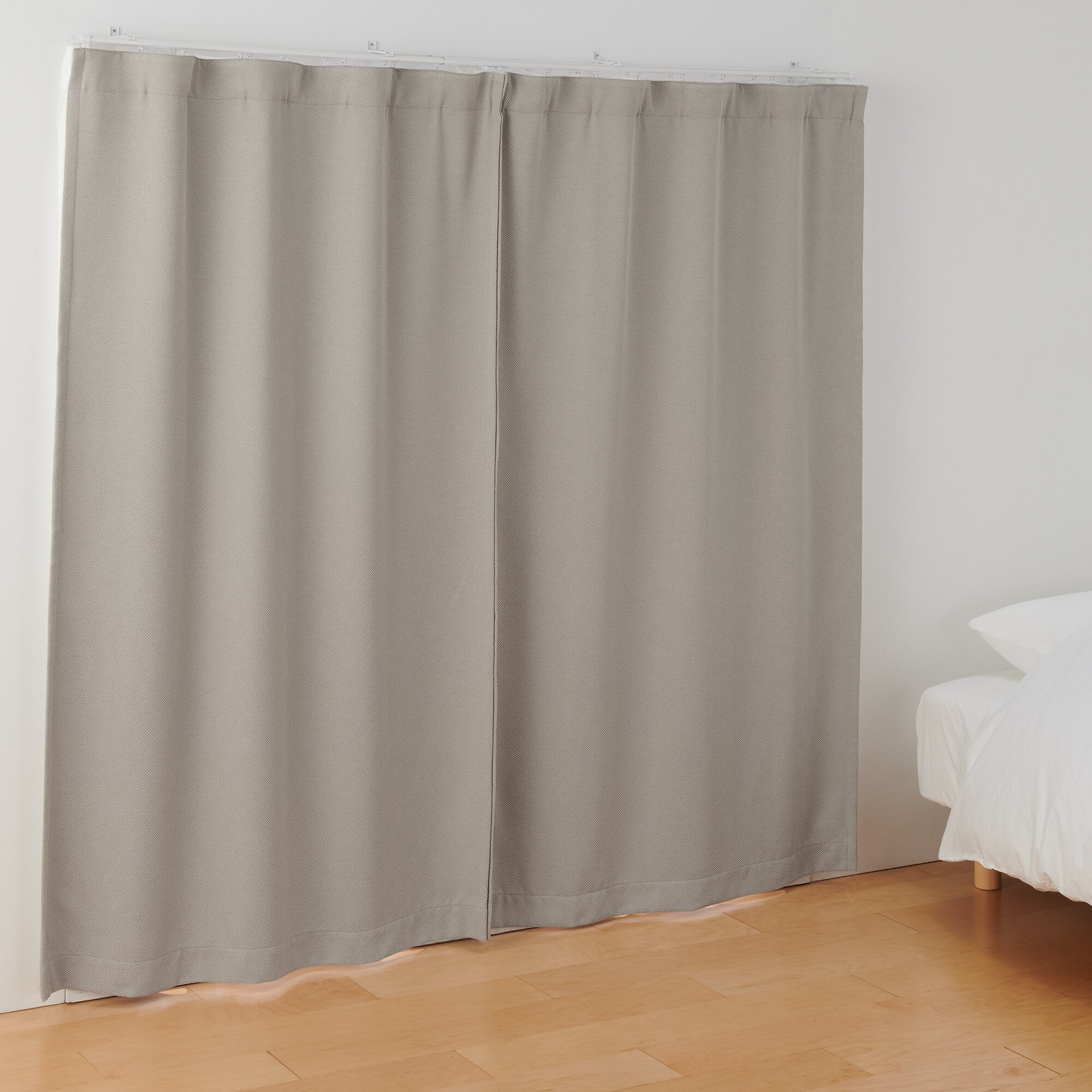 無印良品　ポリエステルシェニールヘリンボーン　ノンプリーツカーテン ポリエステルシェニールヘリンボーン（防炎）ノンプリーツ