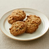 植物素材を生かしたお菓子　４種のナッツのシリアルクッキー