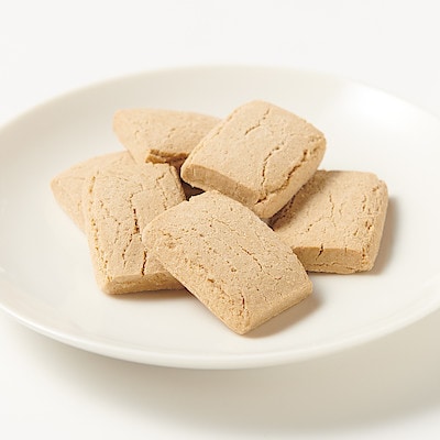 植物素材を生かしたお菓子　紅茶とスパイスのサブレ　８個