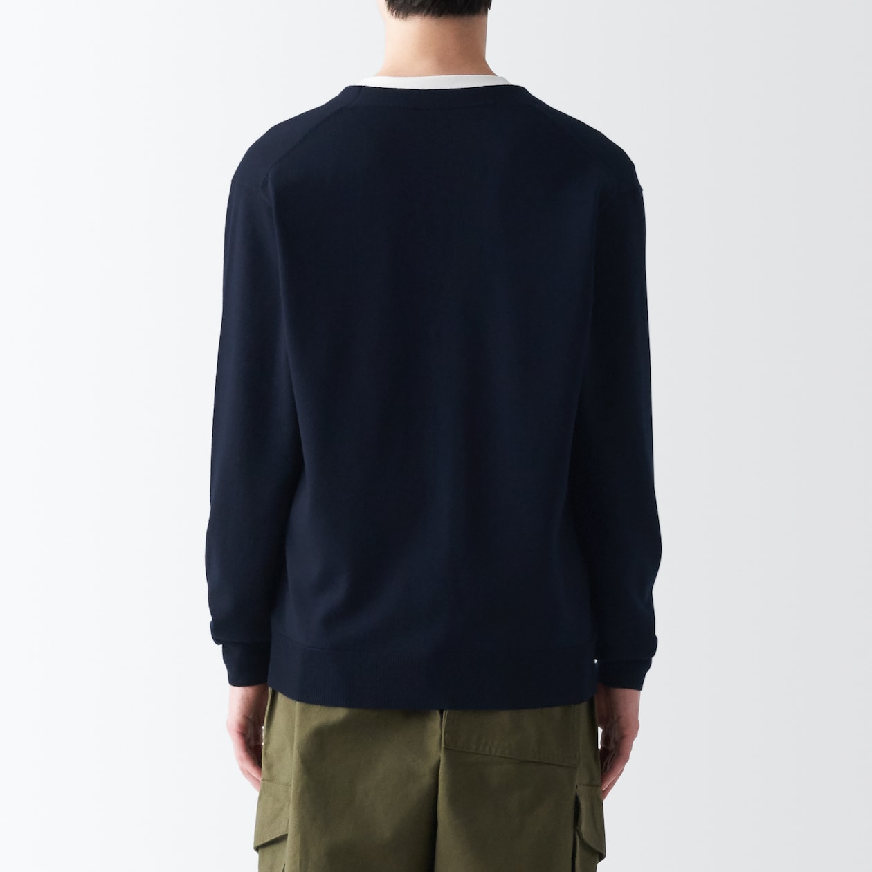 洗えるウールハイゲージＶネックカーディガン