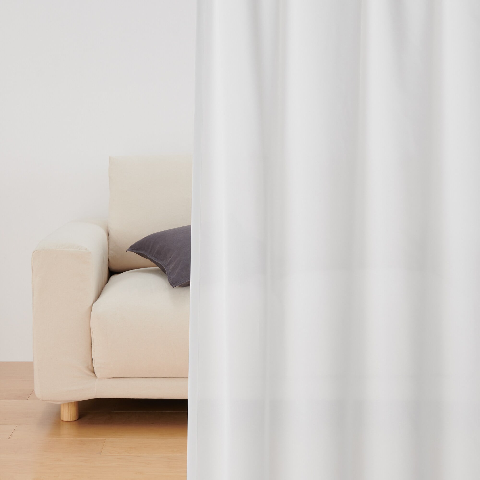 シフォン調ボイル　レース（防炎）プリーツカーテン／オフ白