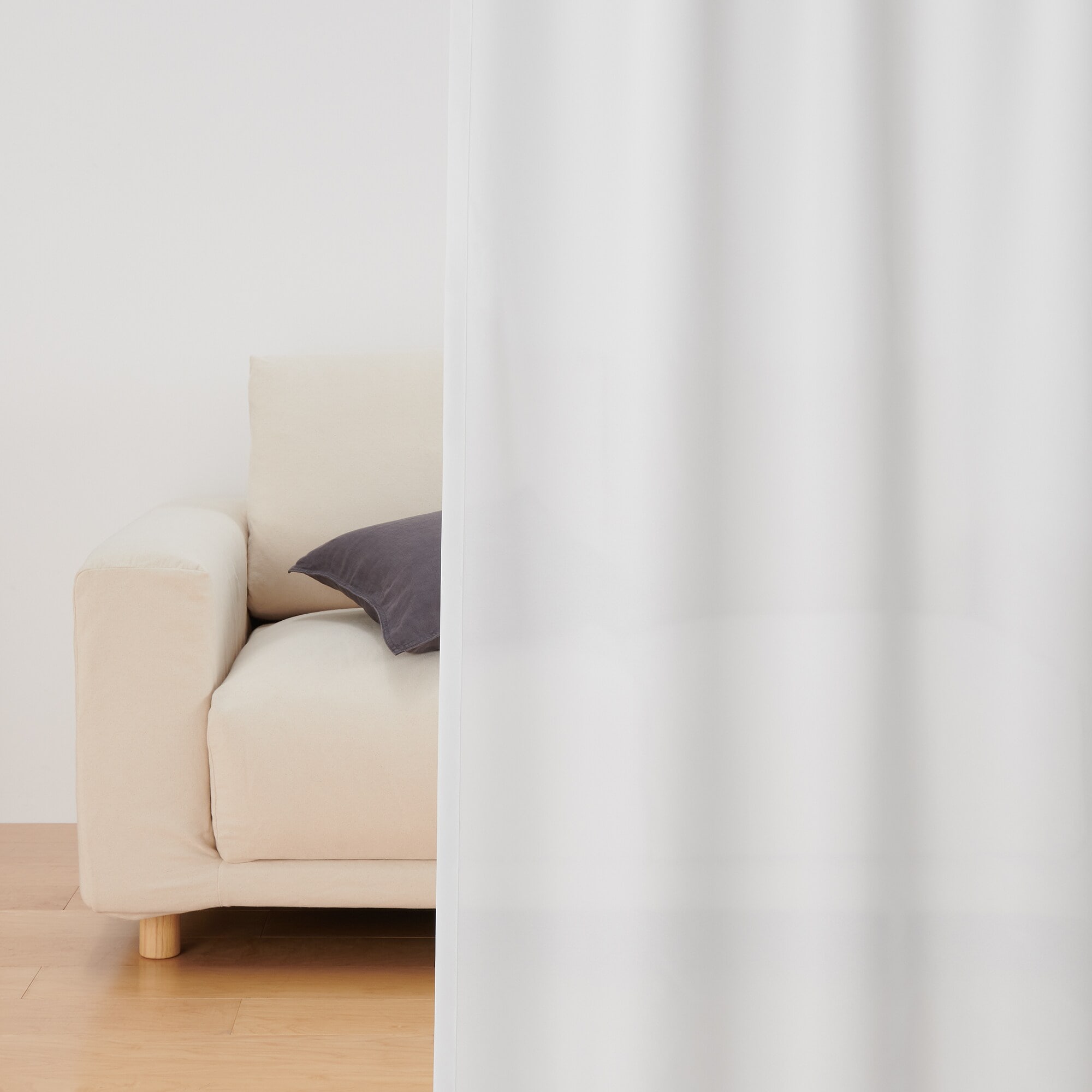 シフォン調ボイル　レース（防炎）ノンプリーツカーテン／オフ白