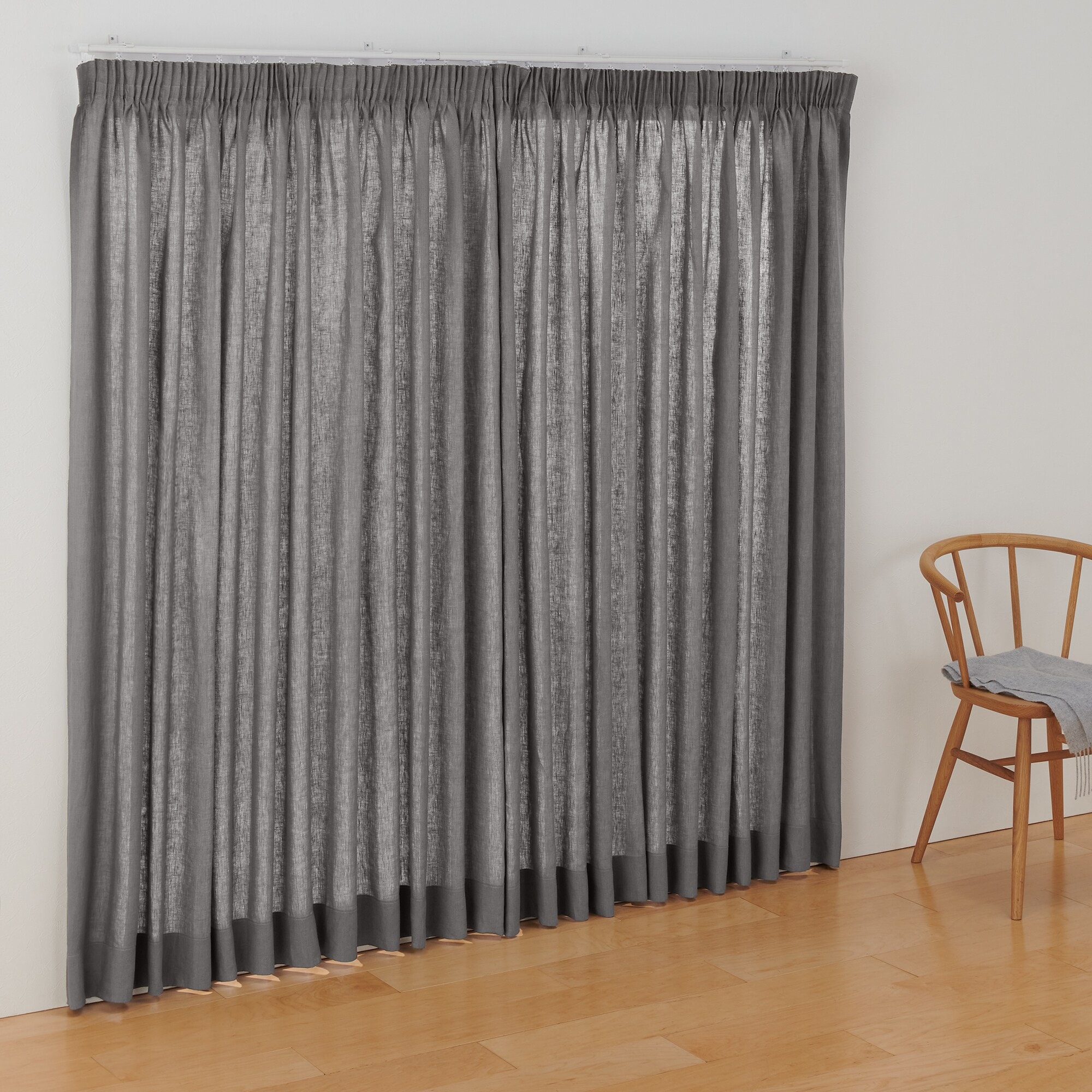 麻平織ギャザーカーテン／チャコールグレー | 無印良品