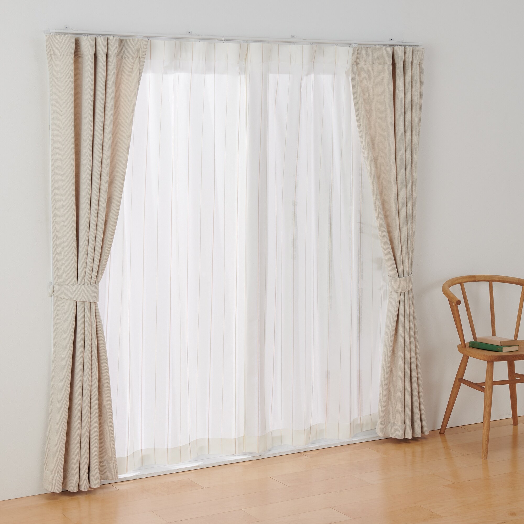 綿空き羽　レースノンプリーツカーテン／ベージュストライプ