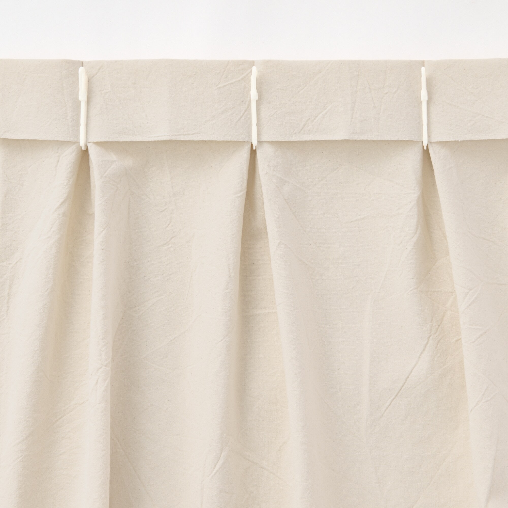 綿洗いざらし平織プリーツカーテン／生成