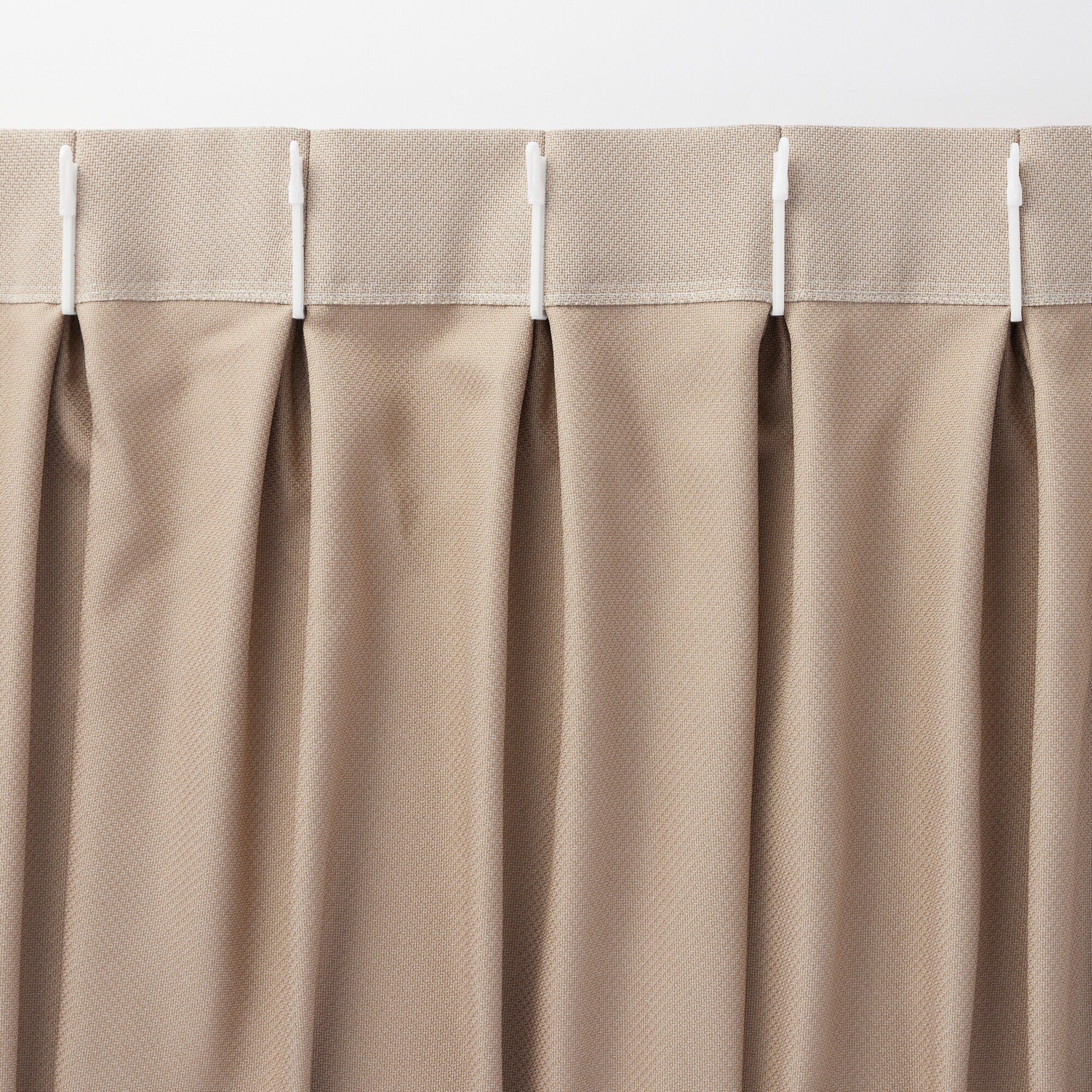 ポリエステル鹿の子織2倍ヒダカーテン／ライトブラウン | 無印良品