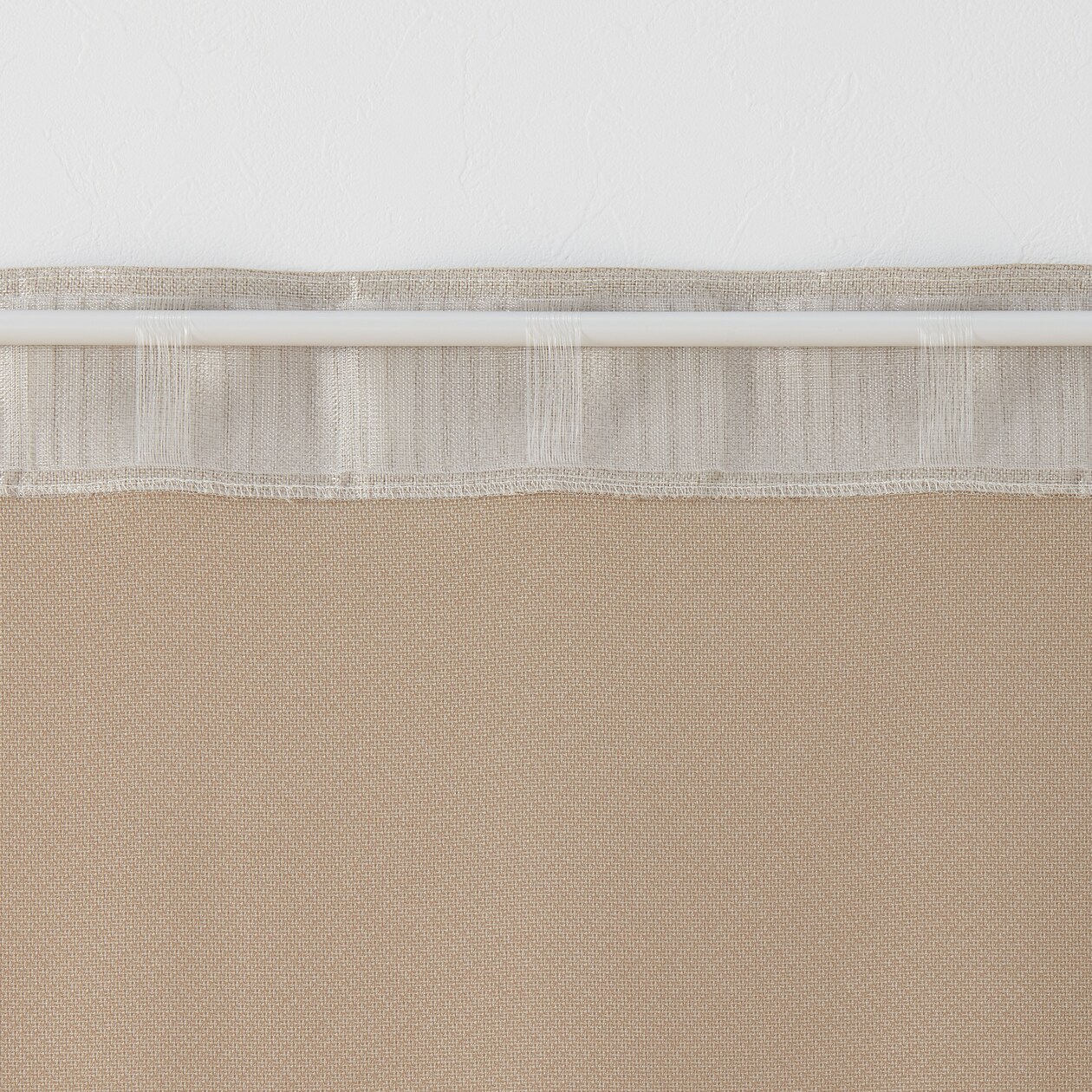 ポリエステル鹿の子織ノンプリーツカーテン／チャコールグレー