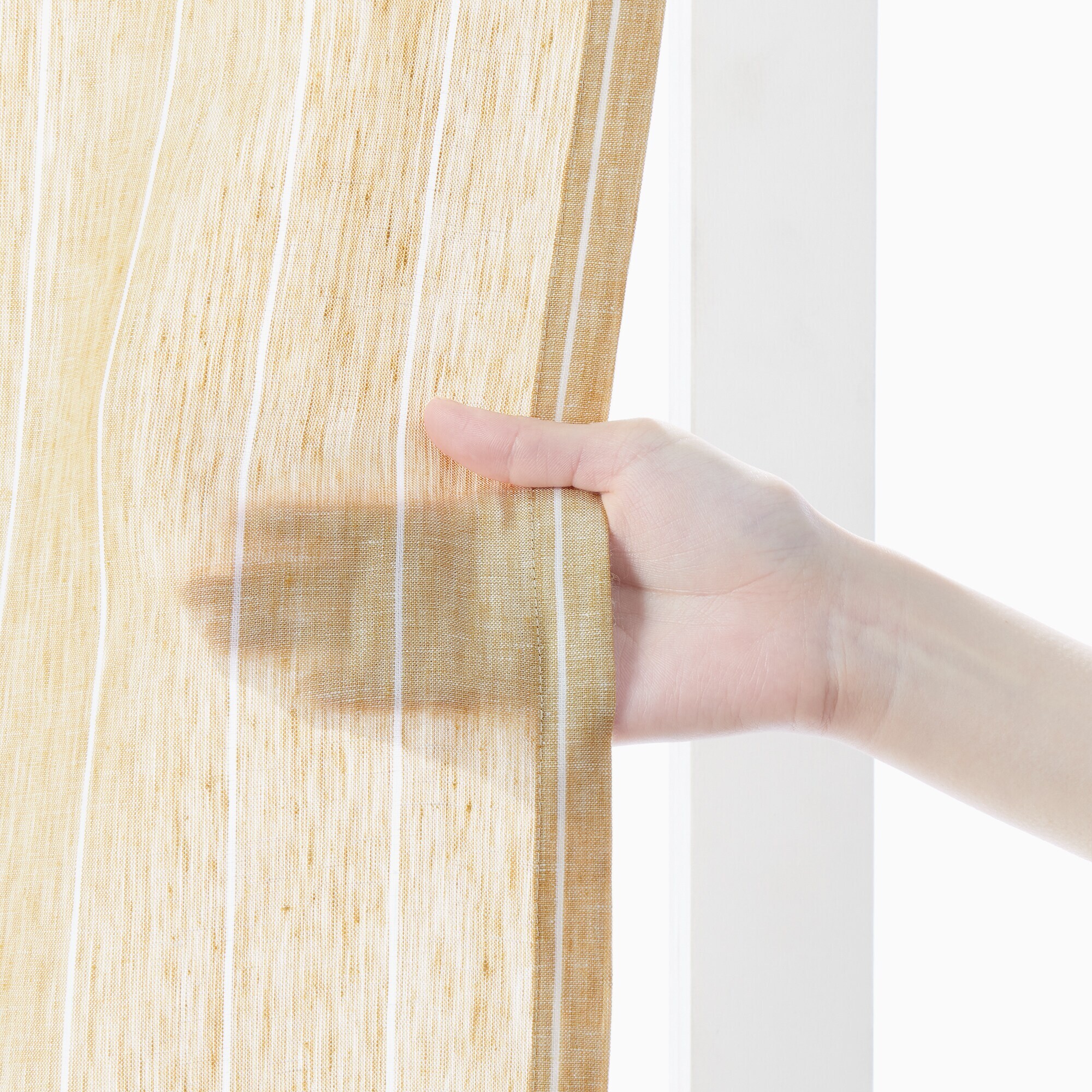 麻平織プリーツカーテン／マスタードストライプ
