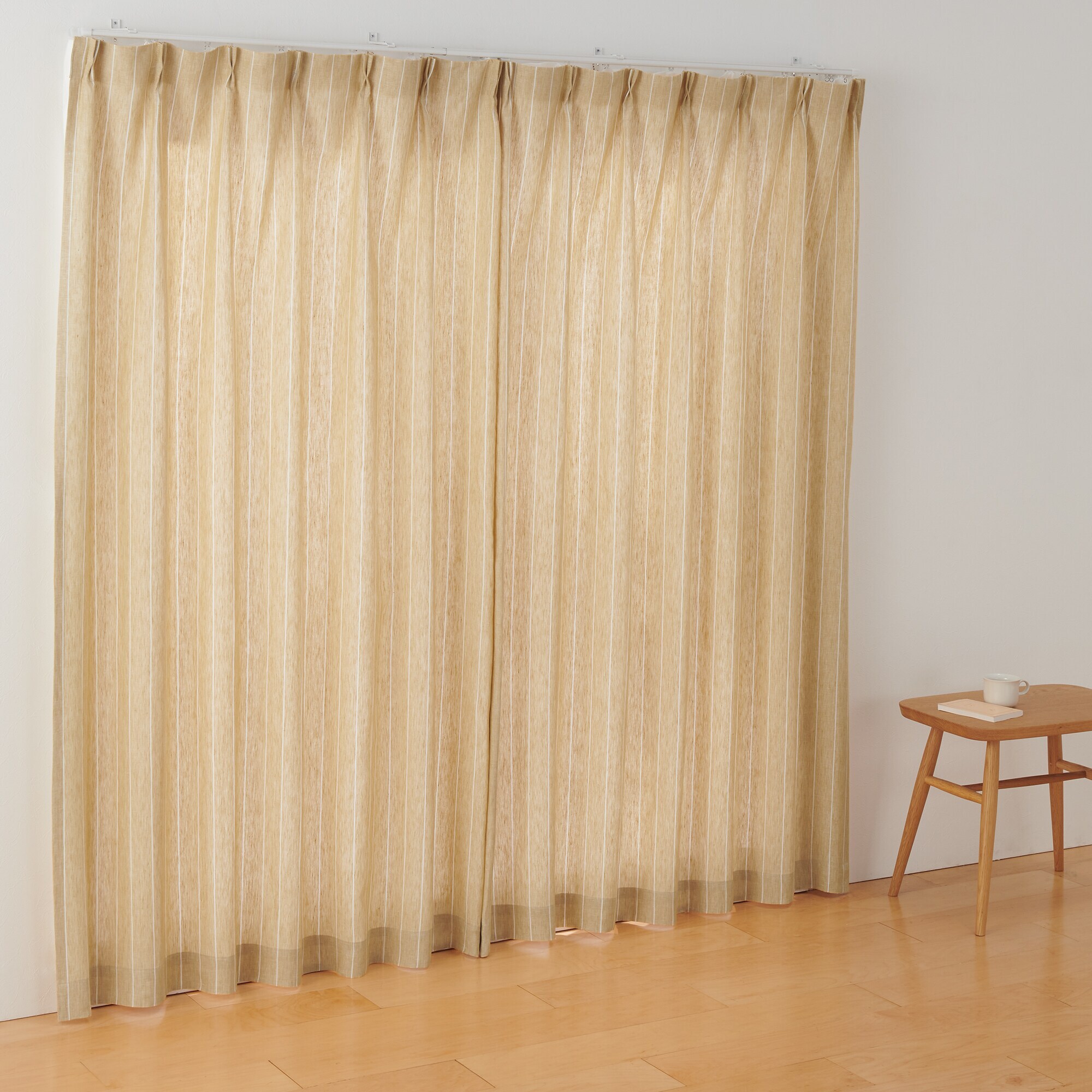 麻平織プリーツカーテン／マスタードストライプ