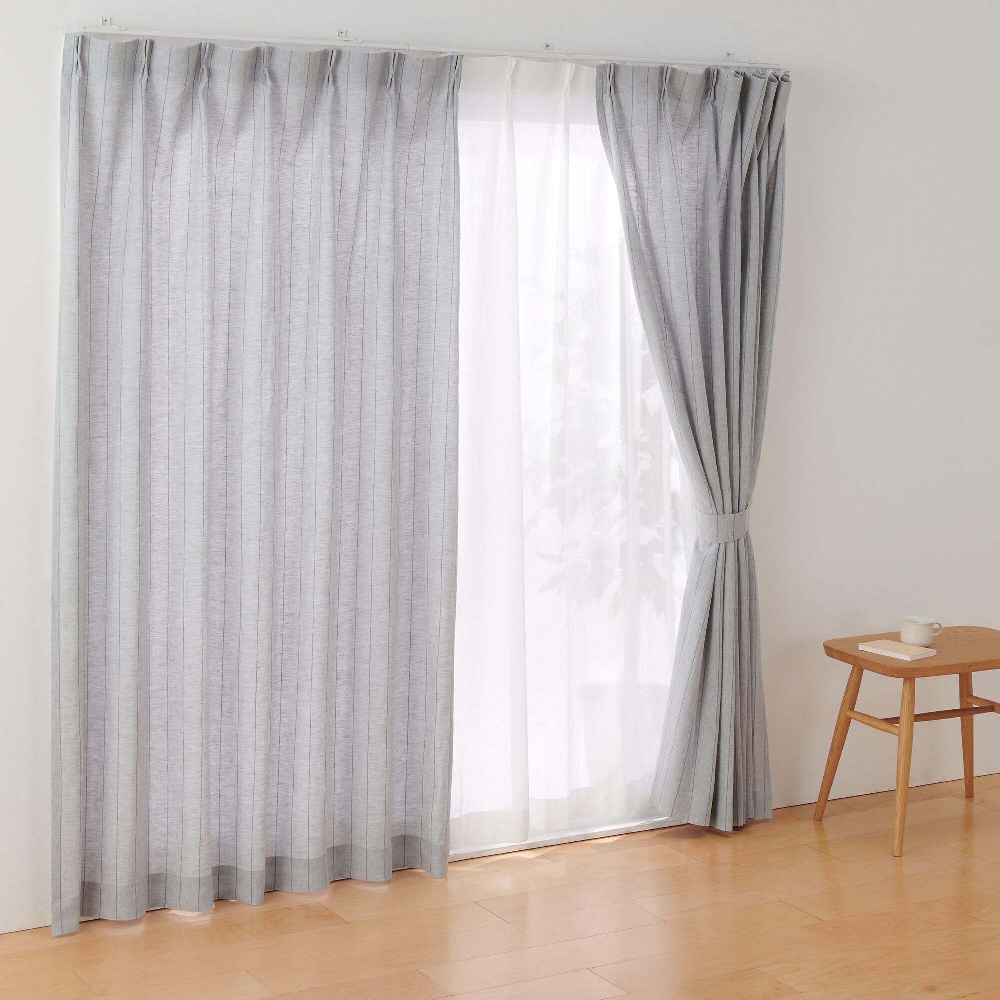 麻平織プリーツカーテン／ブルーストライプ | 無印良品