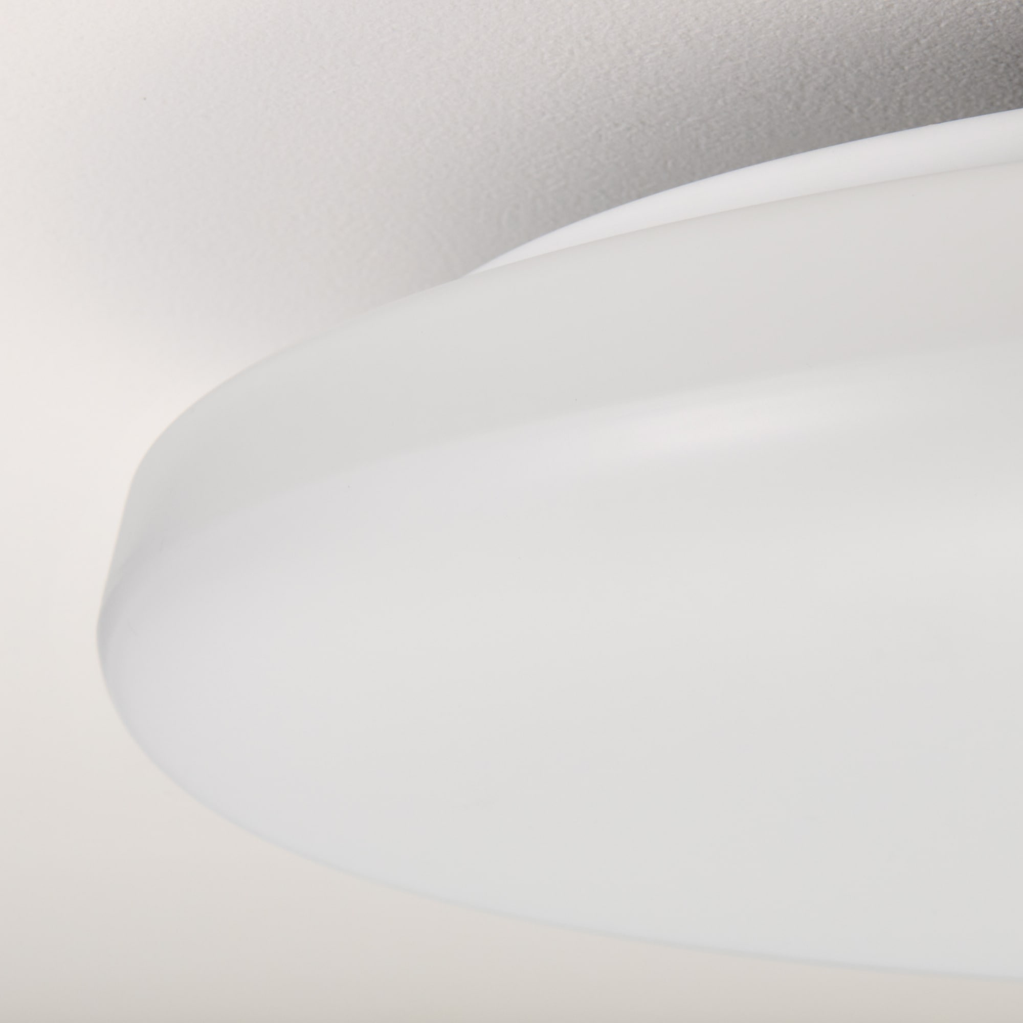 ＬＥＤシーリングライト　調光調色機能付　６畳