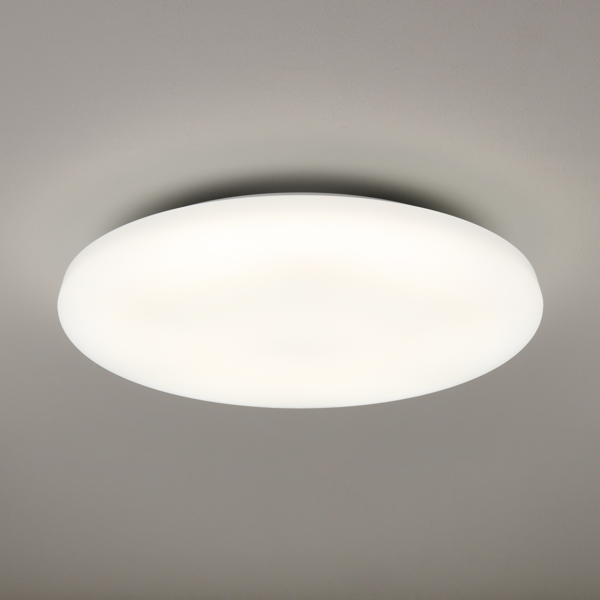 ＬＥＤシーリングライト　調光調色機能付　６畳