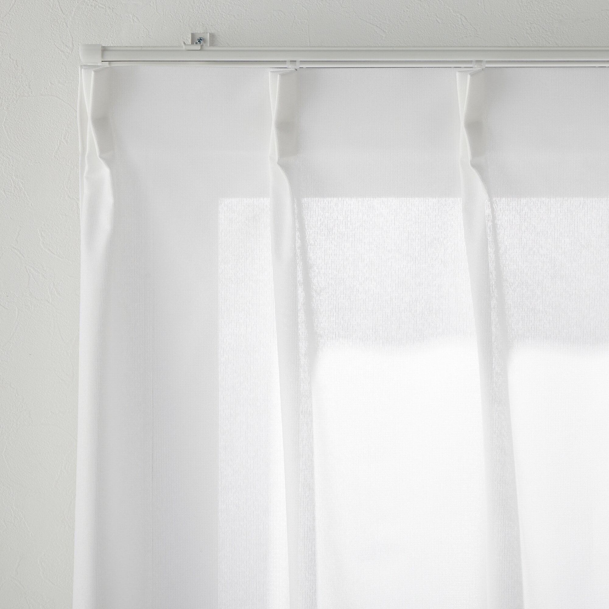 防カビポリエステル　レースプリーツカーテン／オフ白