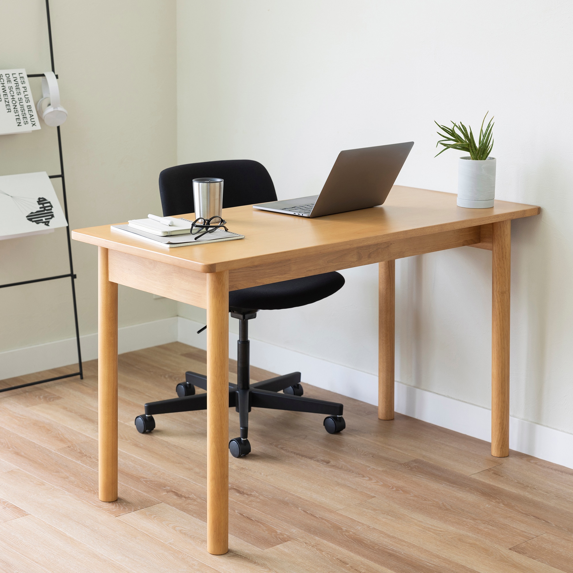 木製テーブル　１２０×５５ｃｍ