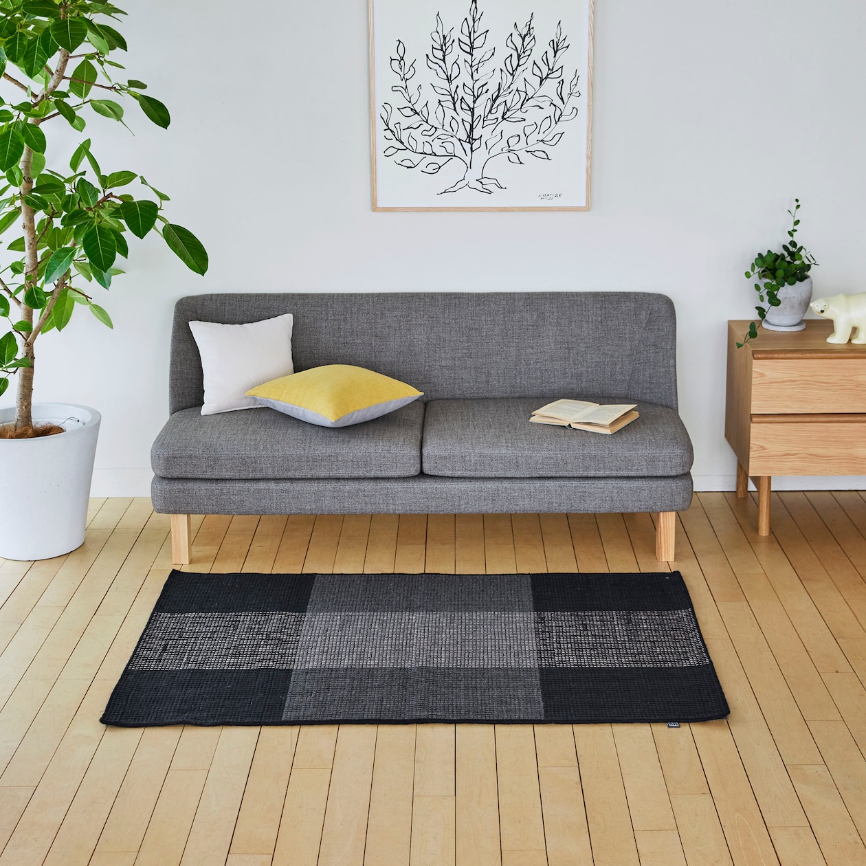 ［ＩＤＥＥ］ＬＩＮＩＥ　ＤＥＳＩＧＮ　ＢＯＬＯＧＮＡ　９０×１５０ｃｍ　ブラック