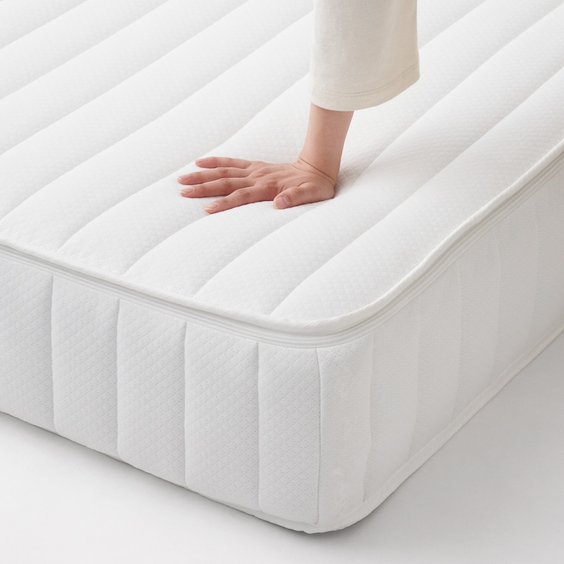 寝返りしやすく通気性のよいマットレス 超高密度ポケットコイル | 無印良品