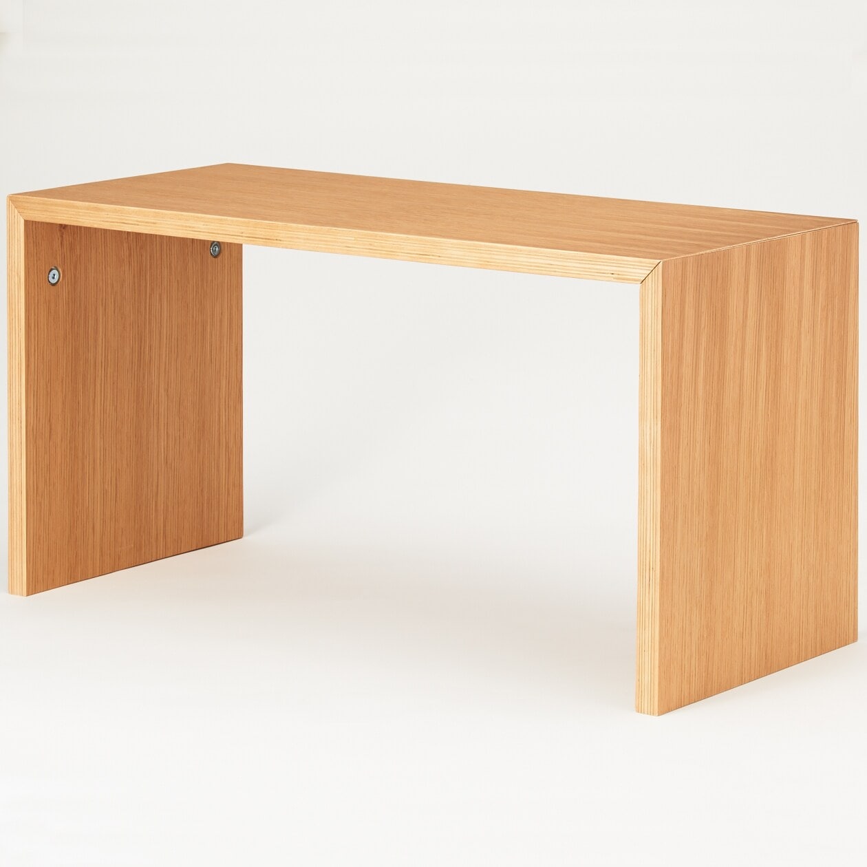 コの字の家具　積層合板　オーク材　幅７０ｃｍ