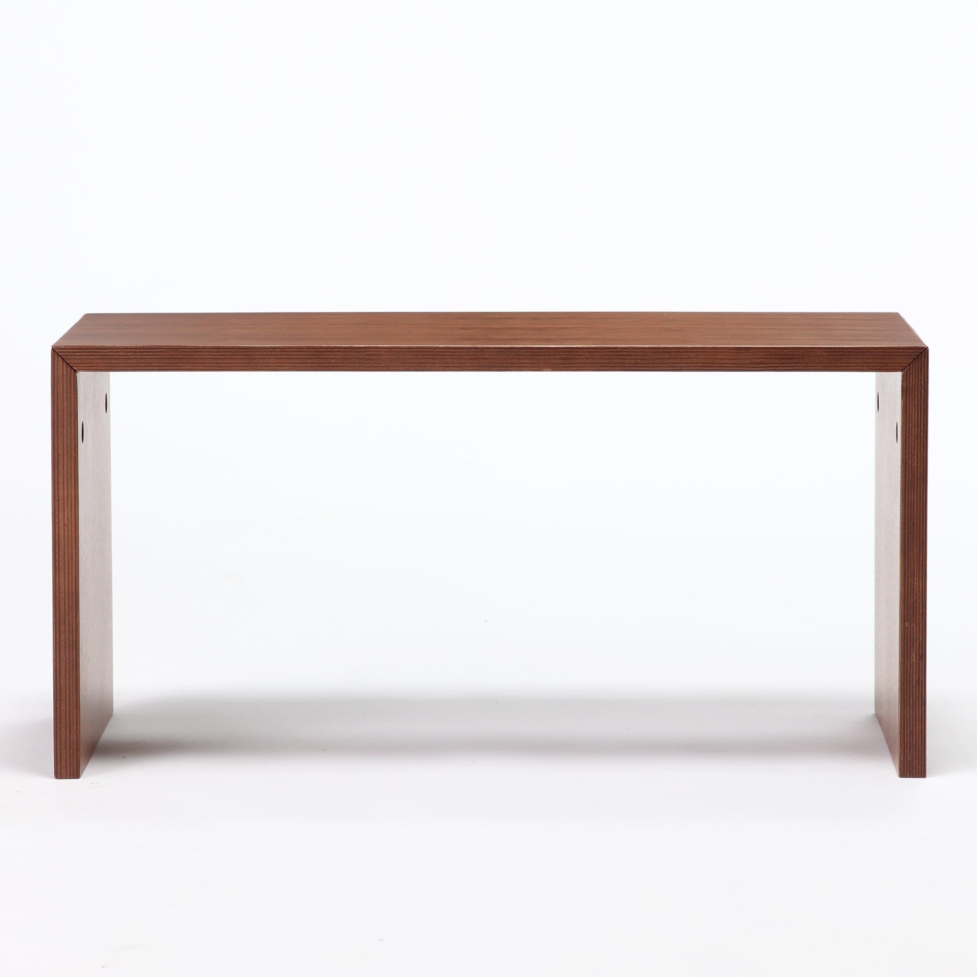 コの字の家具　積層合板　ウォールナット材　幅７０ｃｍ