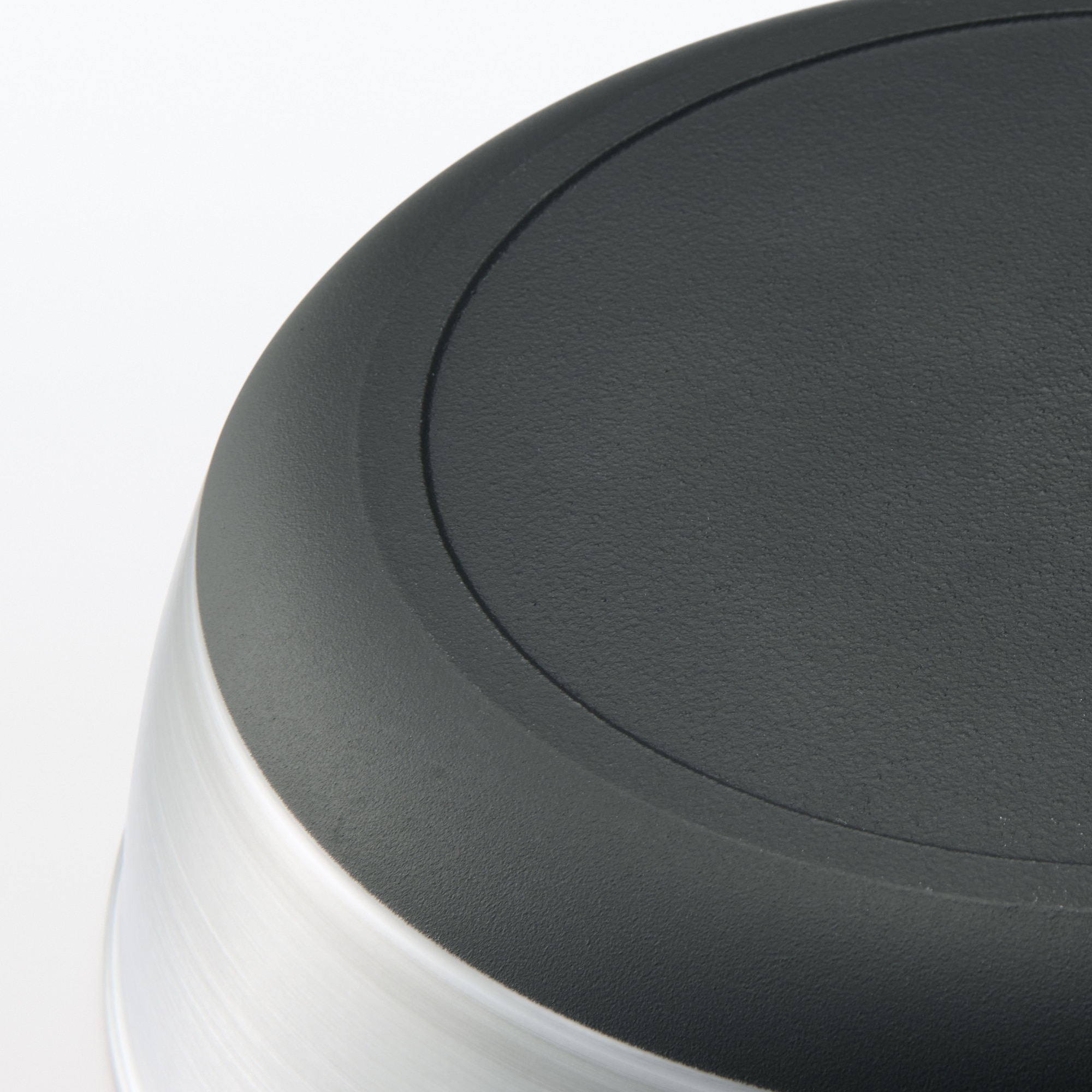 鍋としても使える　こびりつきにくいフライパン　深型