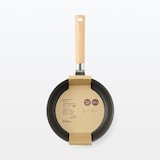 焼き面が広い　こびりつきにくいフライパン　浅型