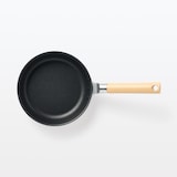 焼き面が広い　こびりつきにくいフライパン　浅型