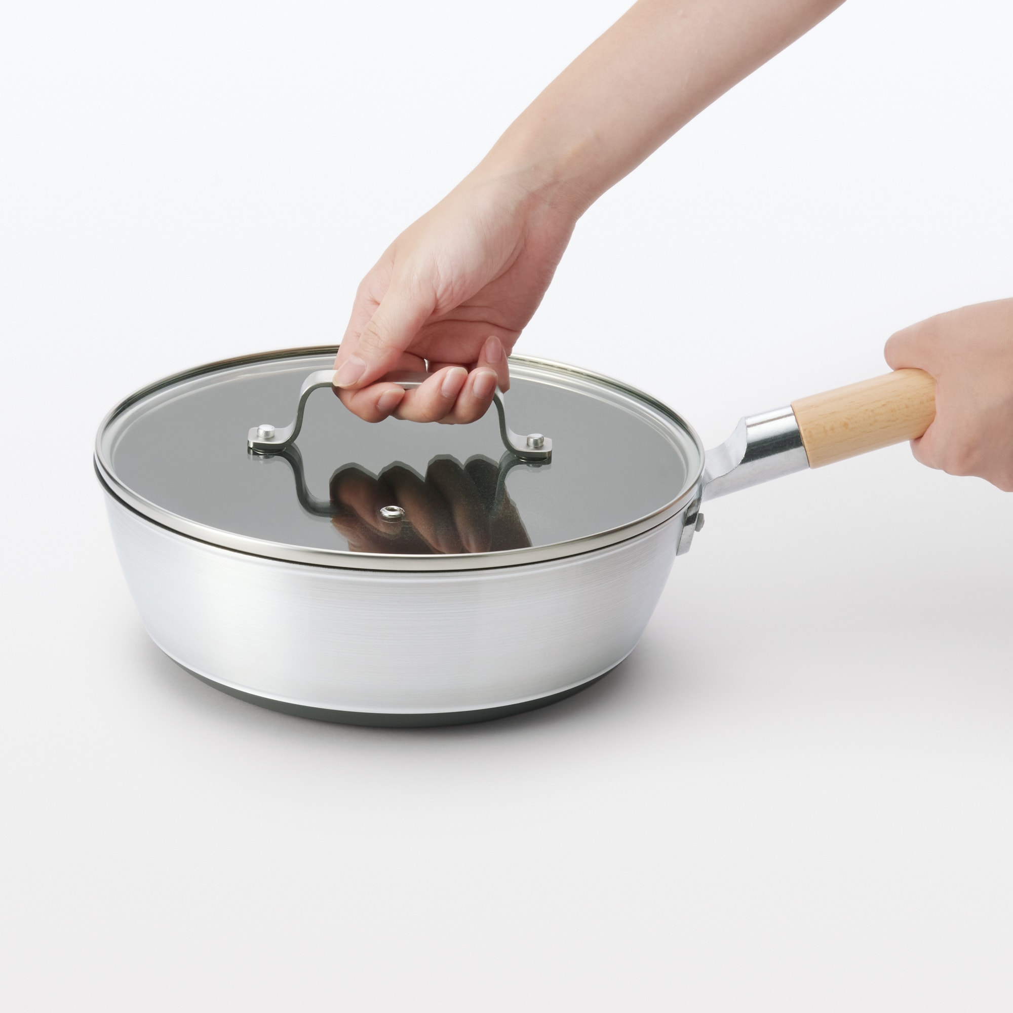 中が見えやすい　強化ガラス蓋