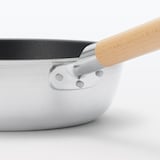 鍋としても使える　こびりつきにくいフライパン　深型