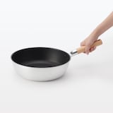 鍋としても使える　こびりつきにくいフライパン　深型