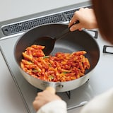 鍋としても使える　こびりつきにくいフライパン　深型