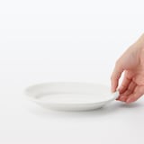 磁器　リムオーバル皿　小