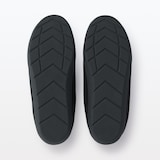 再生ポリエステル使い履き心地の良いスリッパ