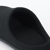 再生ポリエステル使い履き心地の良いスリッパ