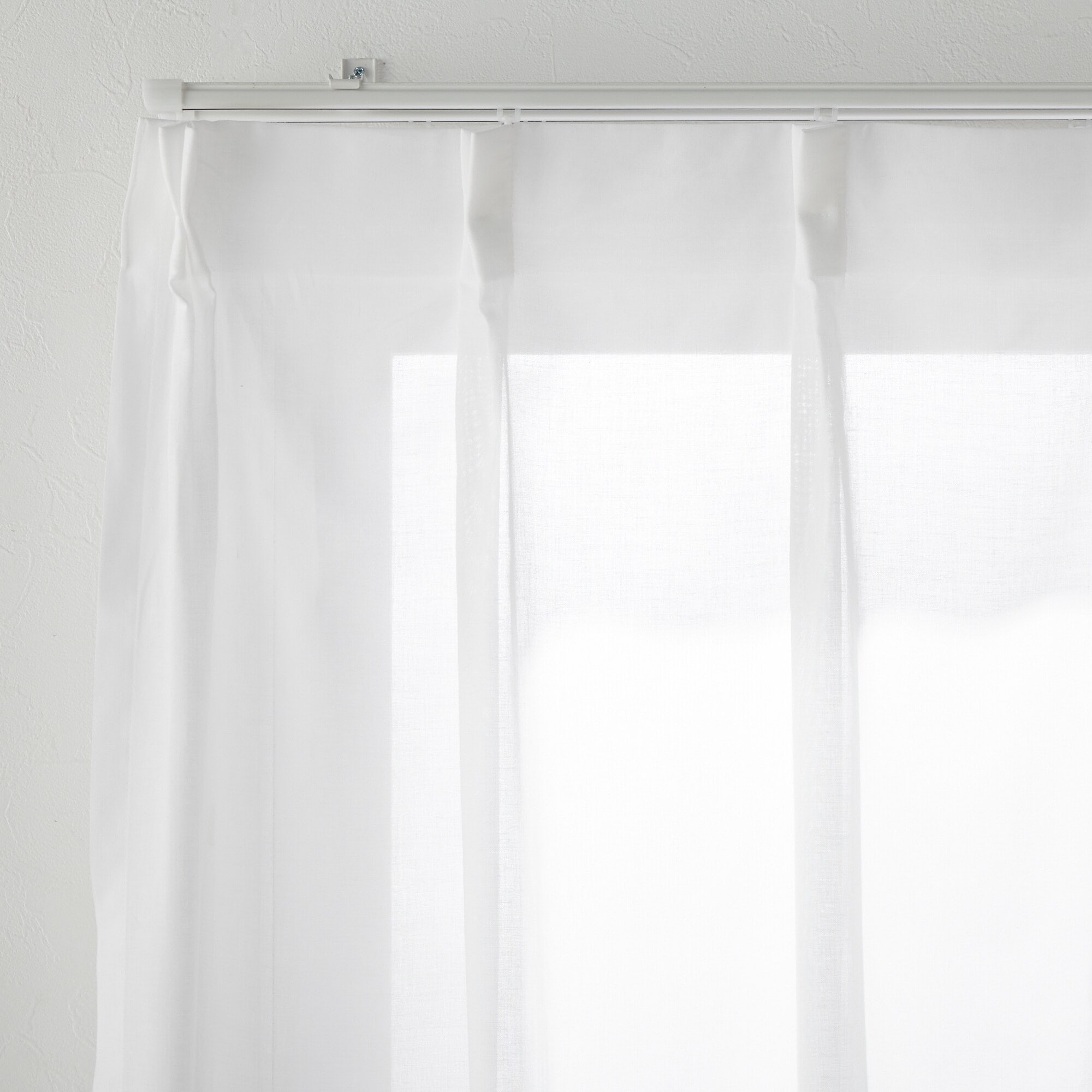 綿ボイルプリーツレースカーテン／オフ白