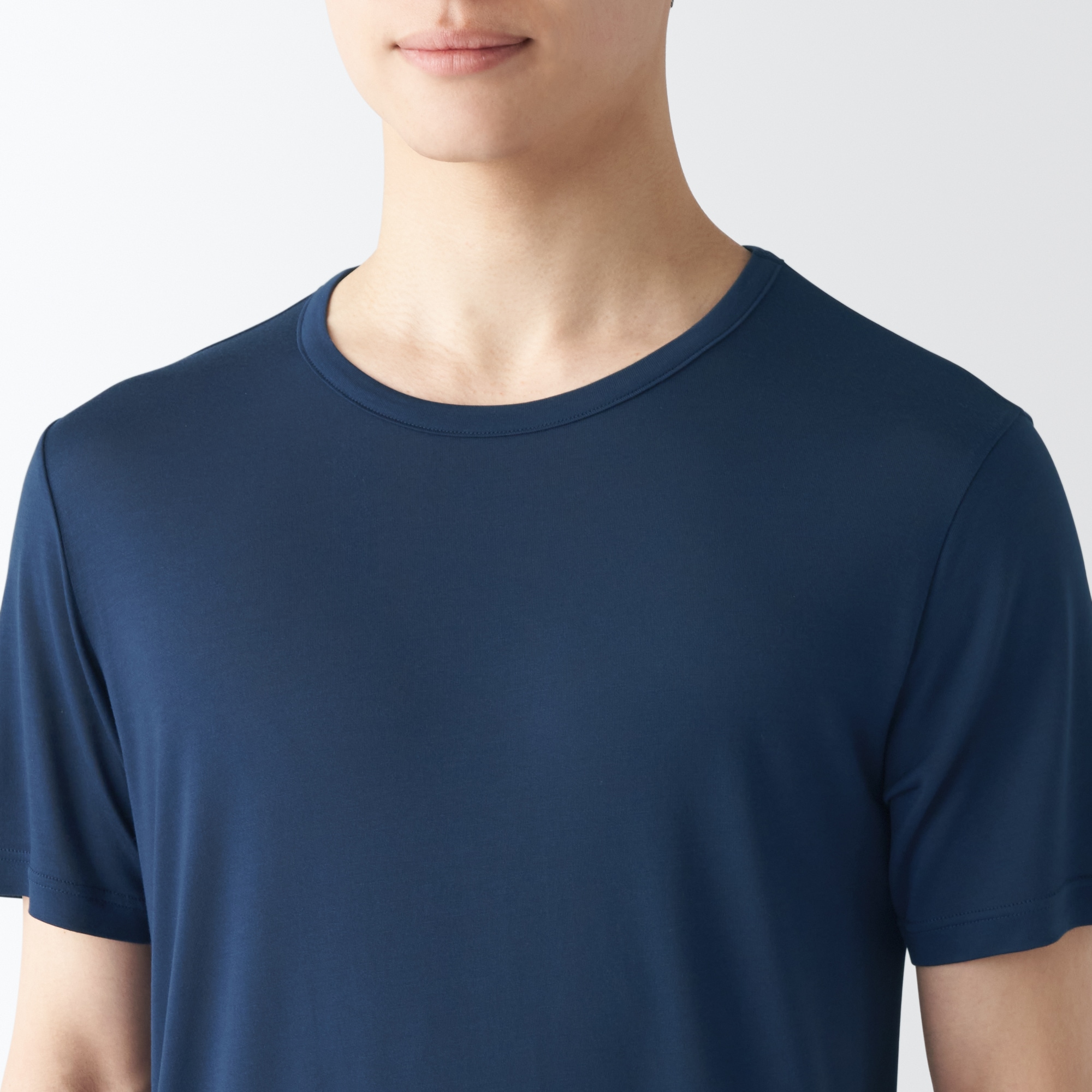 紳士　ひんやりなめらか　クルーネック半袖Ｔシャツ