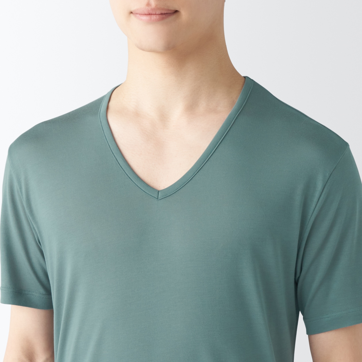 紳士　ひんやりなめらか　Ｖネック半袖Ｔシャツ