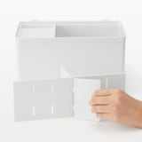 ポリプロピレン　救急箱　ホワイトグレー