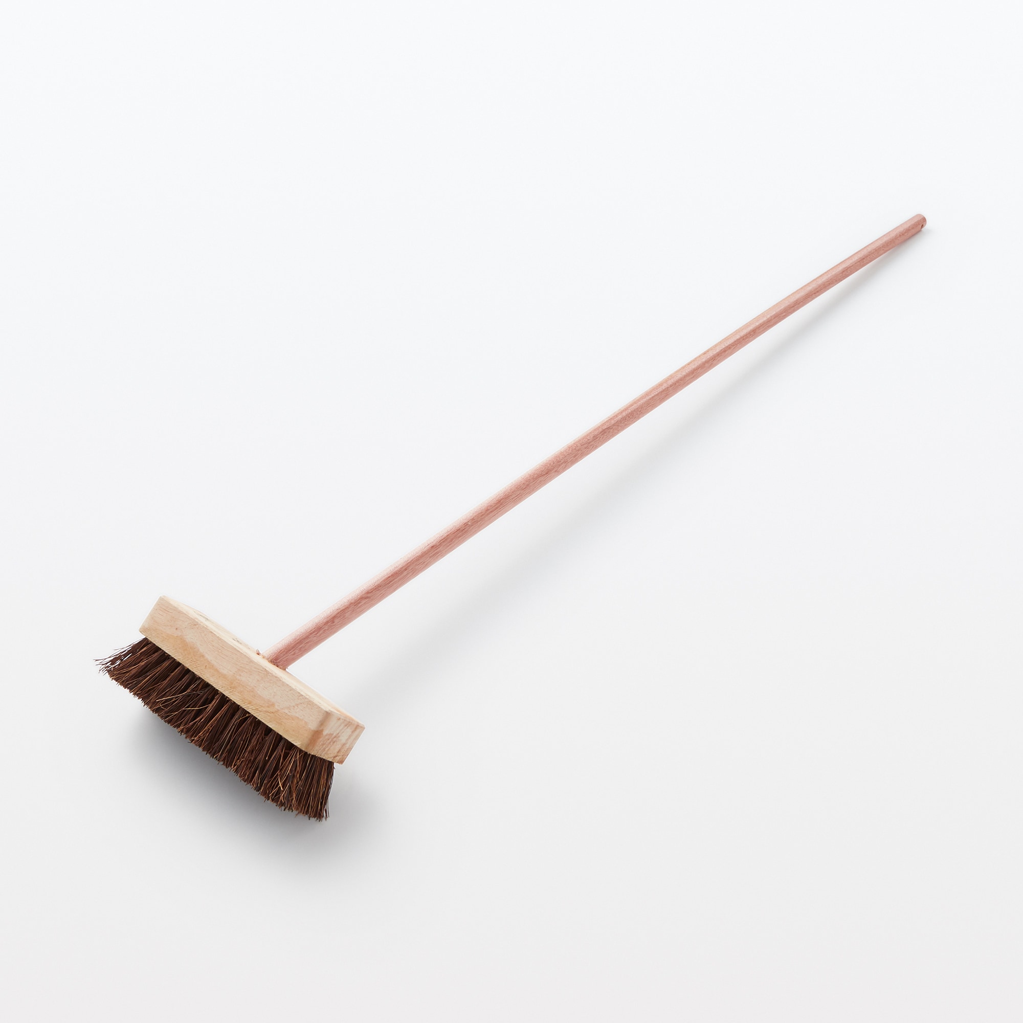 天然素材の掃除用品　シダ材デッキブラシ