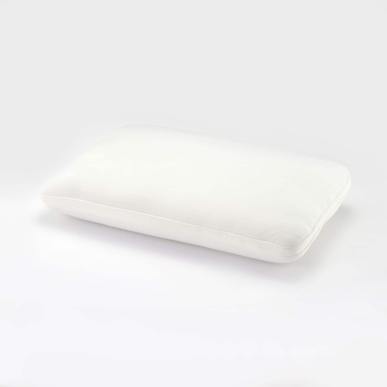 頭を支える沈み込み過ぎないふっくら枕　４０×６０ｃｍ