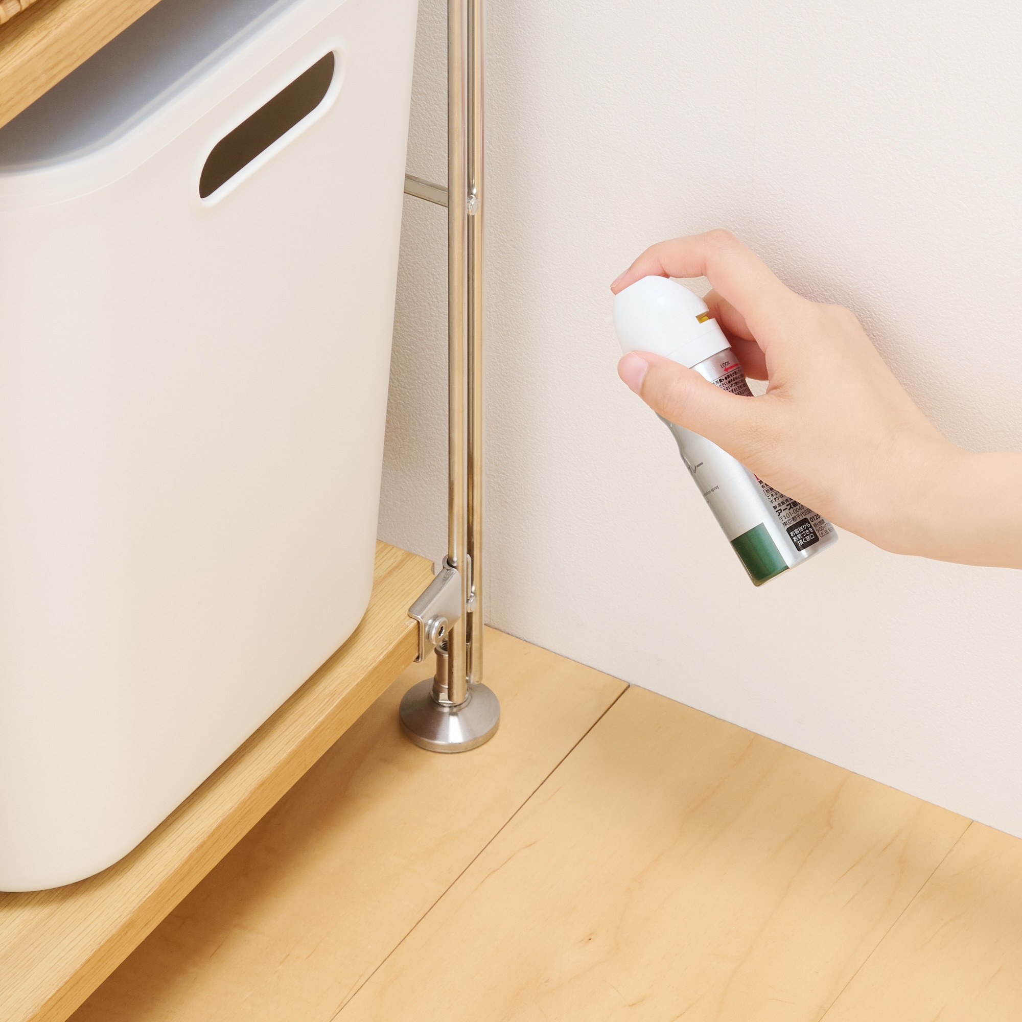 ごきぶり駆除スプレー　隙間用