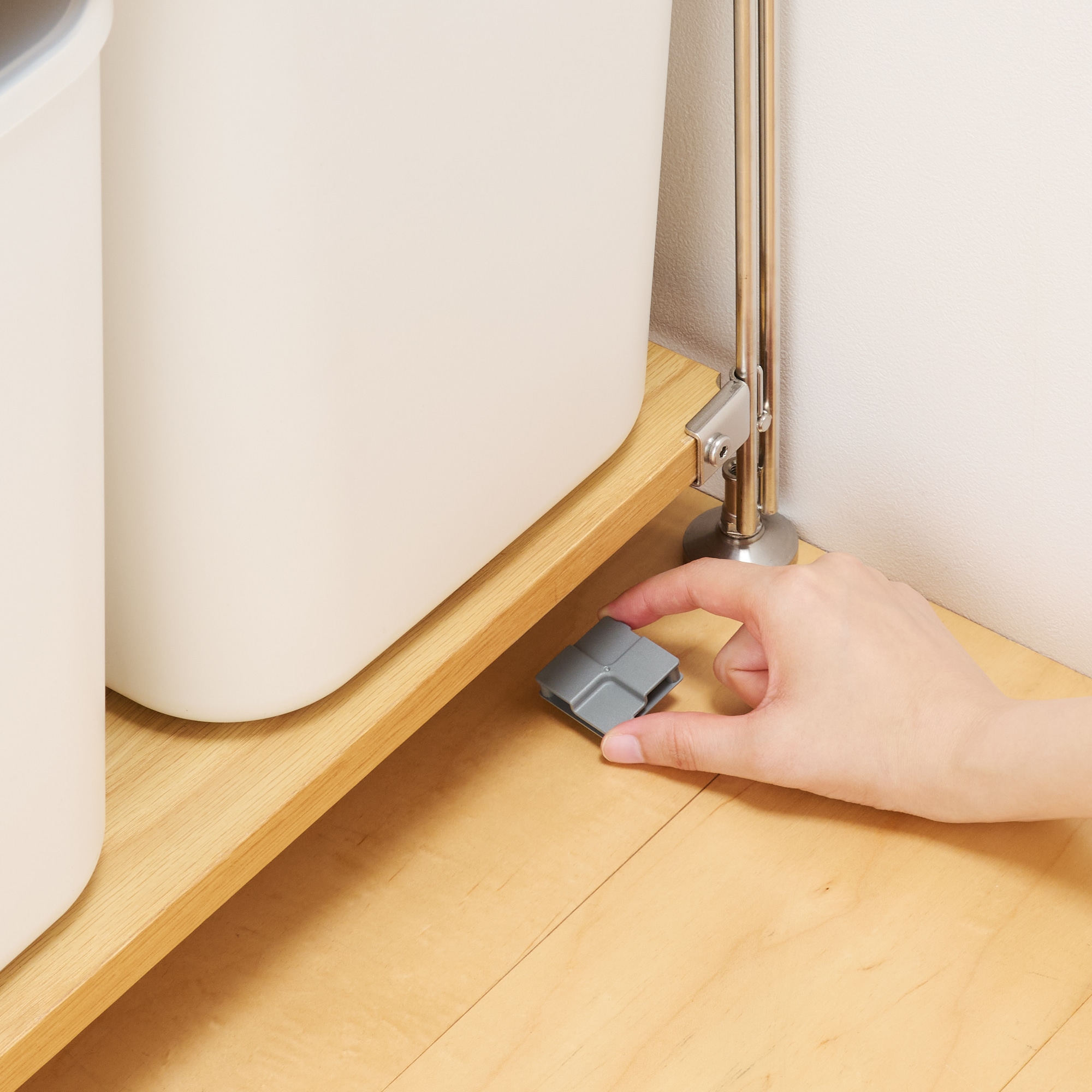 ごきぶり駆除エサ剤　薄型隙間用