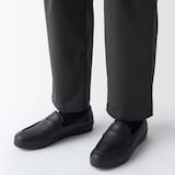 紳士　疲れにくい　革の端材を再利用した　ローファー