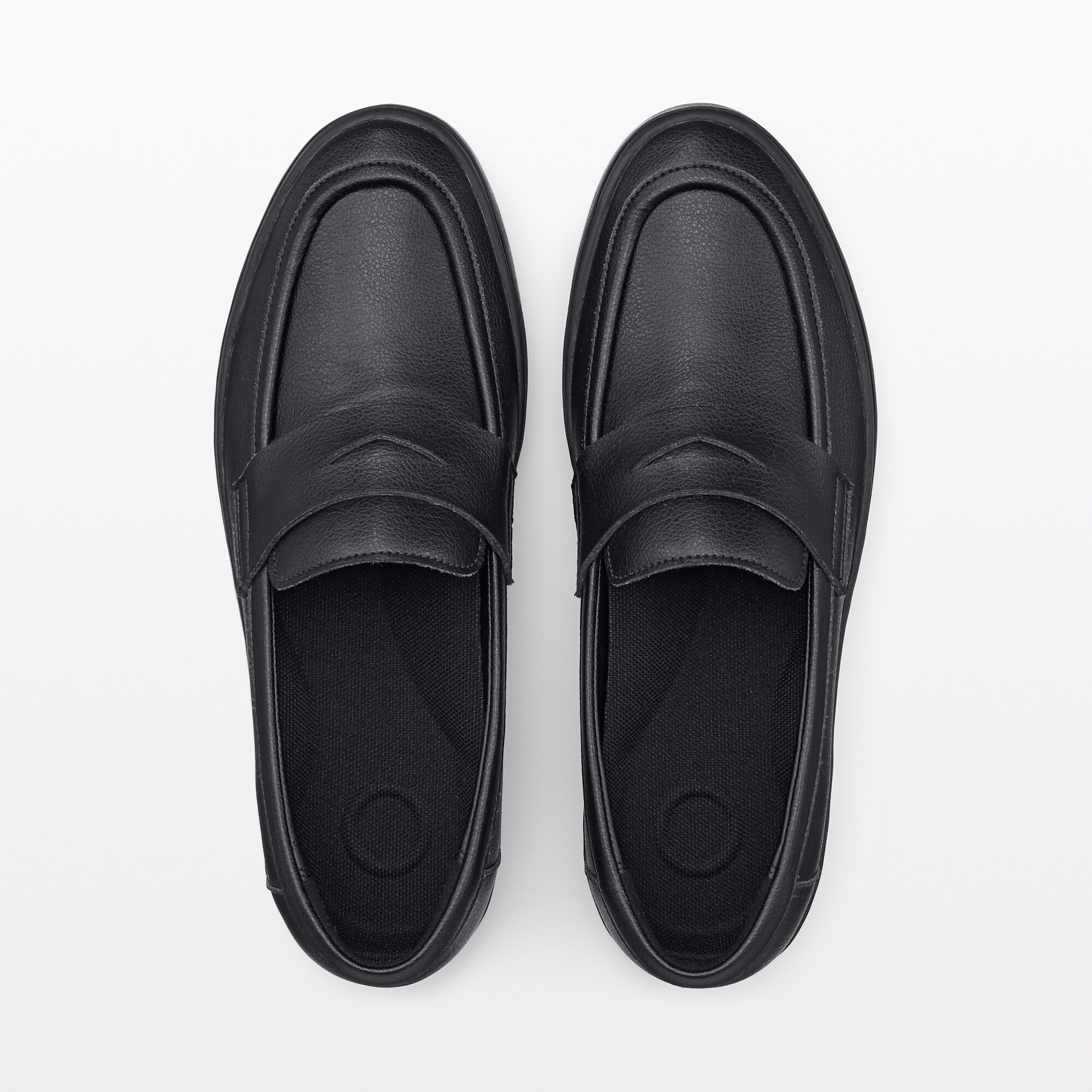 紳士　疲れにくい　革の端材を再利用した　ローファー