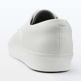 紳士　疲れにくい　革の端材を再利用した　プレーントゥ